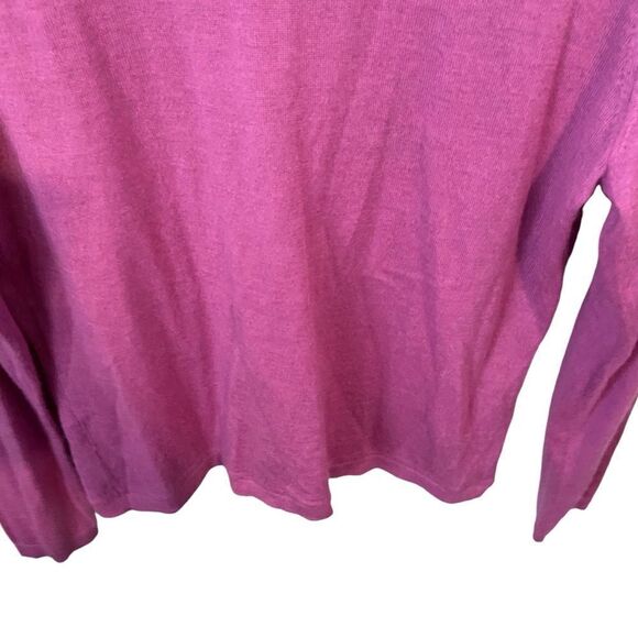 Neiman Marcus The Cashmere Collection Crewneck Long Sleeve Top in Size Medium - Picture 5 of 11